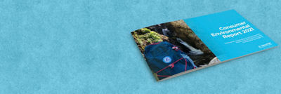 portada de folleto sobre fondo de cartón