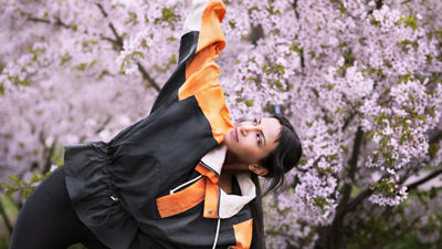 一位老年亚裔女士