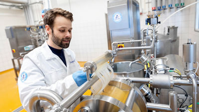 Food scientist in the Filtration Product Development Centre