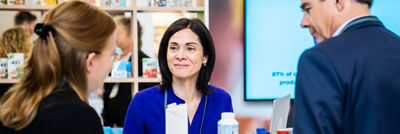 Personnes en réunion