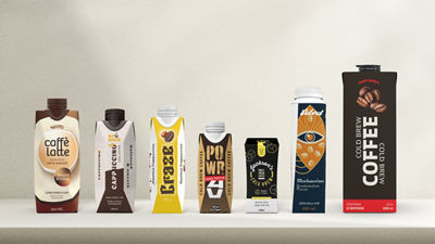 Dryckeskartonger med drickfärdigt kaffe