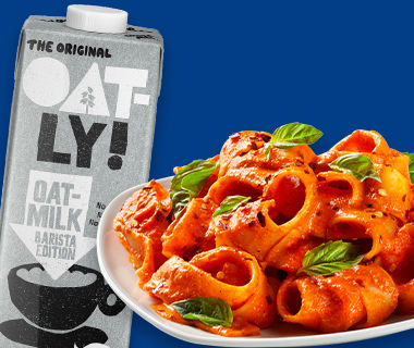 <center>Creamy Vegan Roasted Red Pepper Pasta</center>