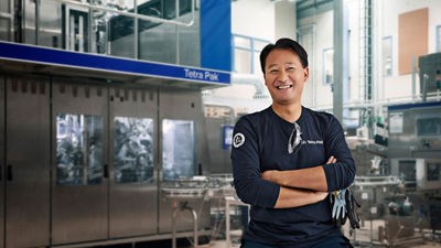 Tetra Pak worker smiling