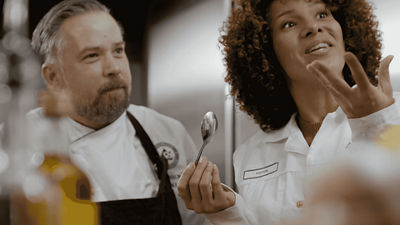 people tasting during PDC session