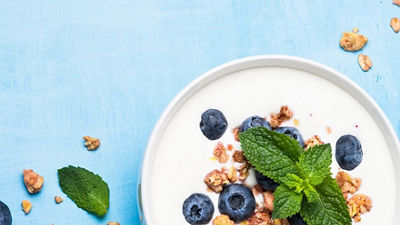 yoghurt bowl with blueberries
