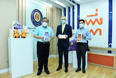 New collection of eco-friendly packaging boxes for Peungpa products from the Friends in Need (of "PA") Volunteers Foundation of Thai Red Cross.