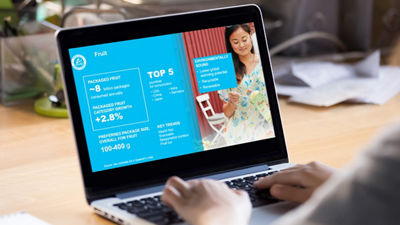 Informe sobre las frutas envasadas en un portátil