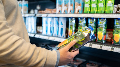 Holding Tetra Prisma Aseptic carton package