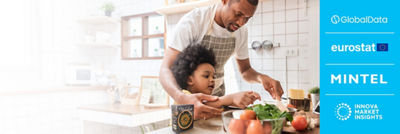Père et fille mangeant une soupe