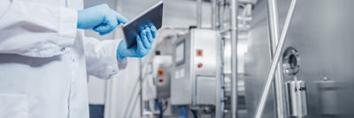 Operator using a tablet