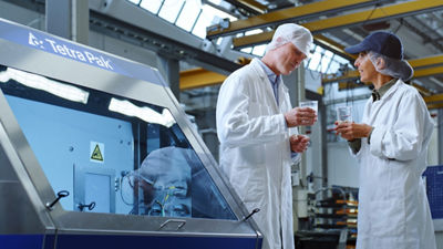 Tetra Pak engineers and homogenizer