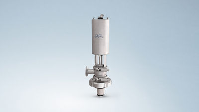 plant component retractable cleaning device