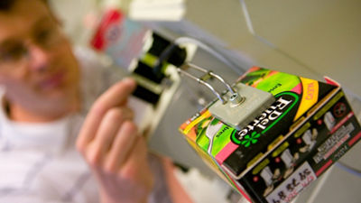 Pruebas de envases de cartón Tetra Recart