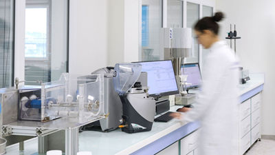 Food scientist at the Tetra Pak Stuttgart lab