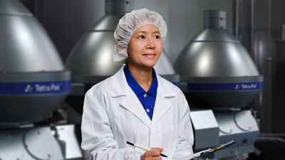 Tetra Pak Separator with an operator