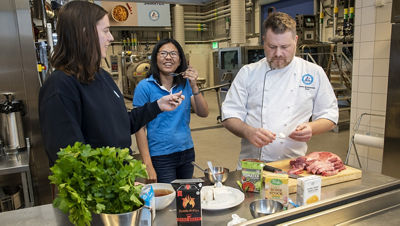 Équipe de développement de produits alimentaires chez Tetra Recart