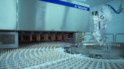 Robot Filler produzindo sorvete