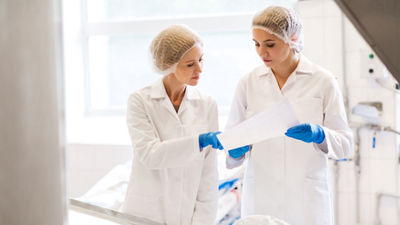 engenheiras da Tetra Pak conversando