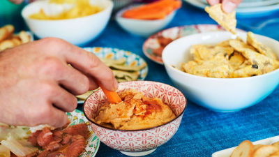 Spreads and sauces, dipping