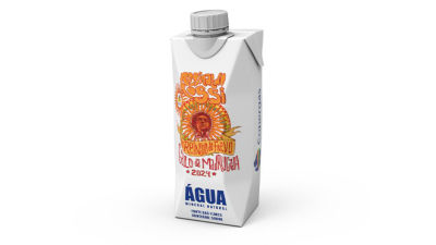 Foto de água na caixa