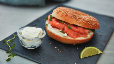 Bagel with cream cheese