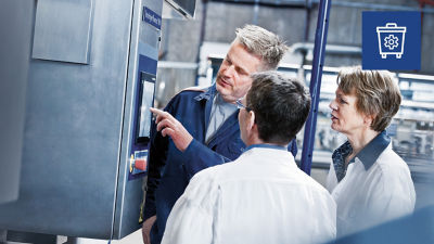 Control display on filling machine, service engineer and customers