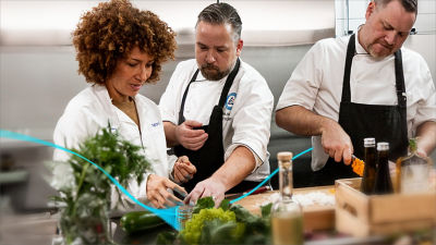 Cozinha no Centro de Desenvolvimento Alimentar, sessão de culinária com o cliente