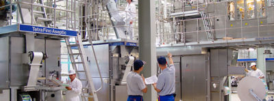 man showing equipament learning 