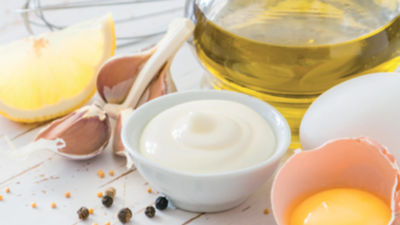 mayonaise in small bowl