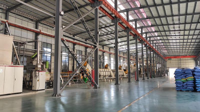 Línea de equipos PolyAl en instalaciones de reciclaje