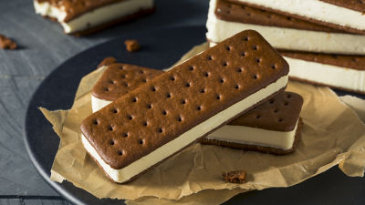 Ice cream sandwich