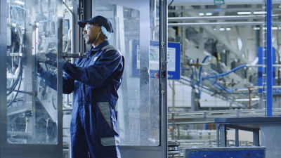 Service engineer, Tetra Pak filling machine