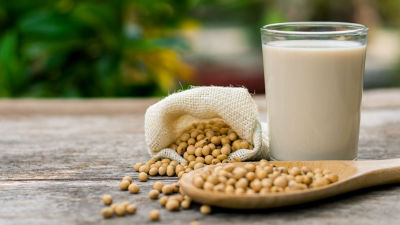soy beans and milk