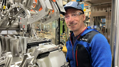 Fabio Villani in front of the Tetra Pak/E3 Speed Hyper jaw system