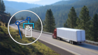 Camion su strada, logistica efficiente
