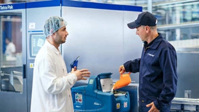 Customer and Tetra Pak operators