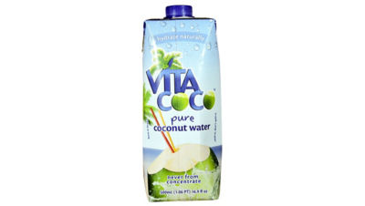 Eau de coco Vita Coco dans les emballages carton aseptiques Tetra Prisma