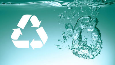 Water splash with recycle symbol