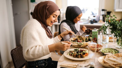 Women eating salad