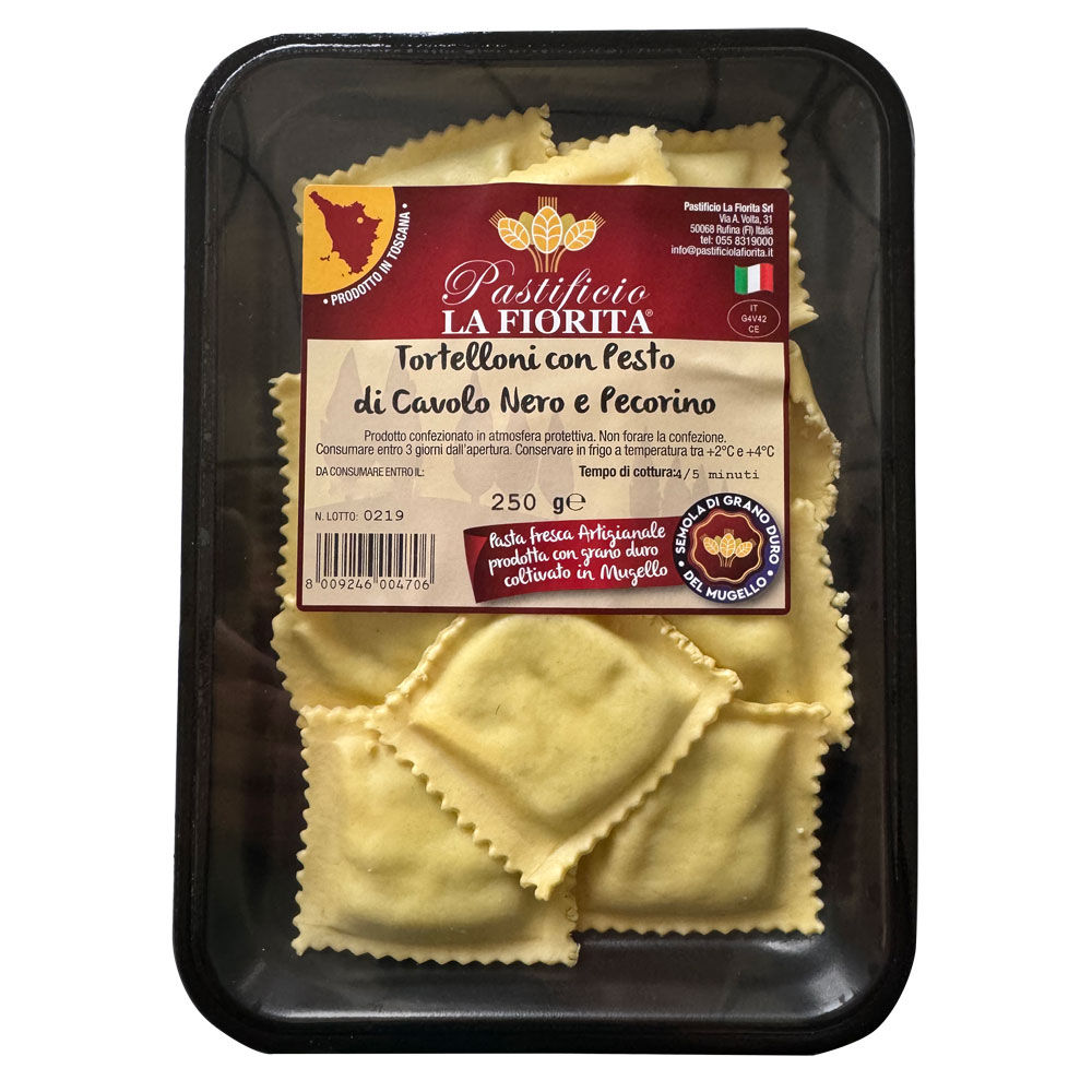 Tortelloni freschi con pesto di cavolo nero e pecorino 250 gr