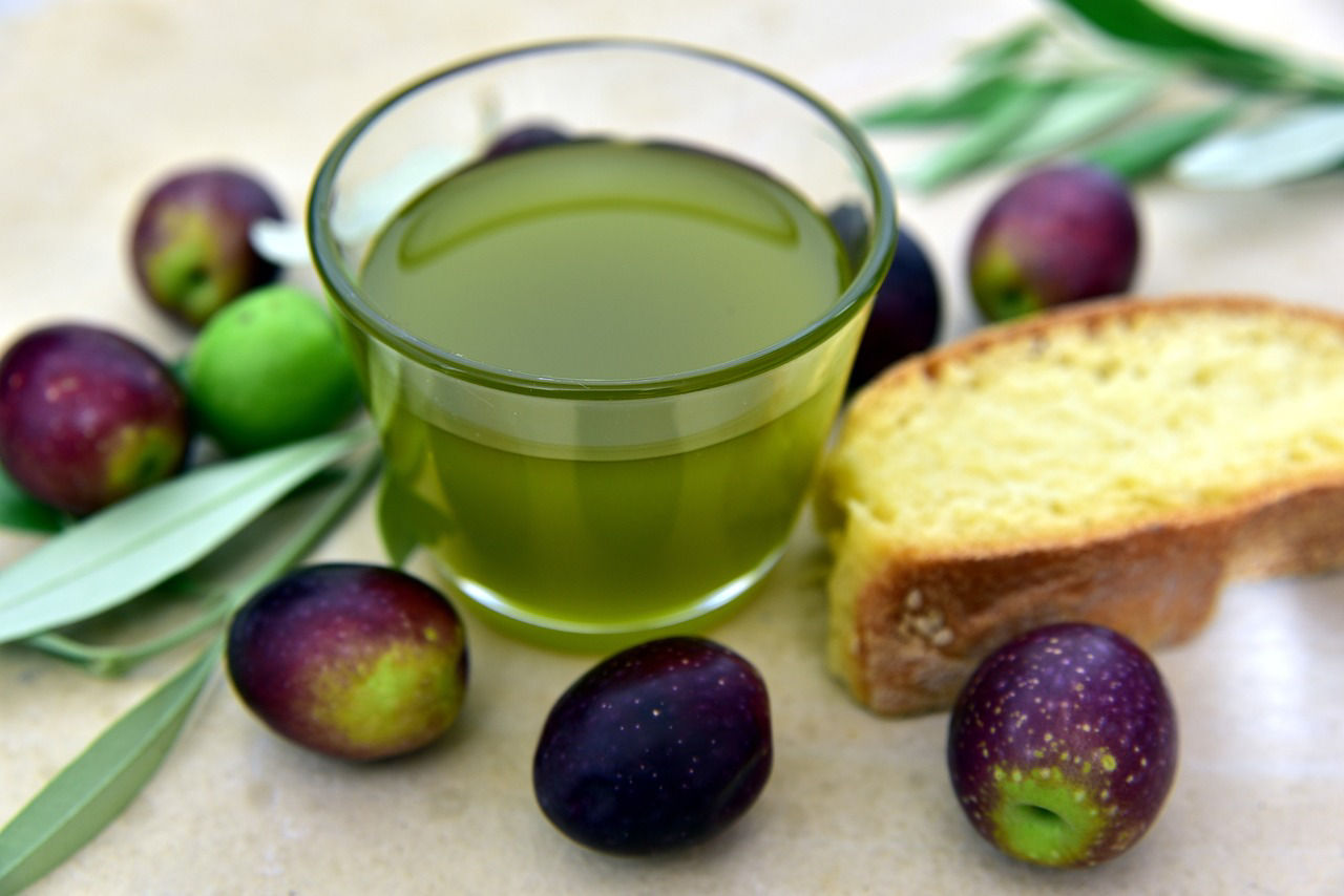 olio olive e pane