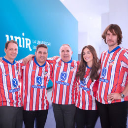 Texto y media alt text