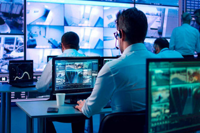 Texto y media alt text