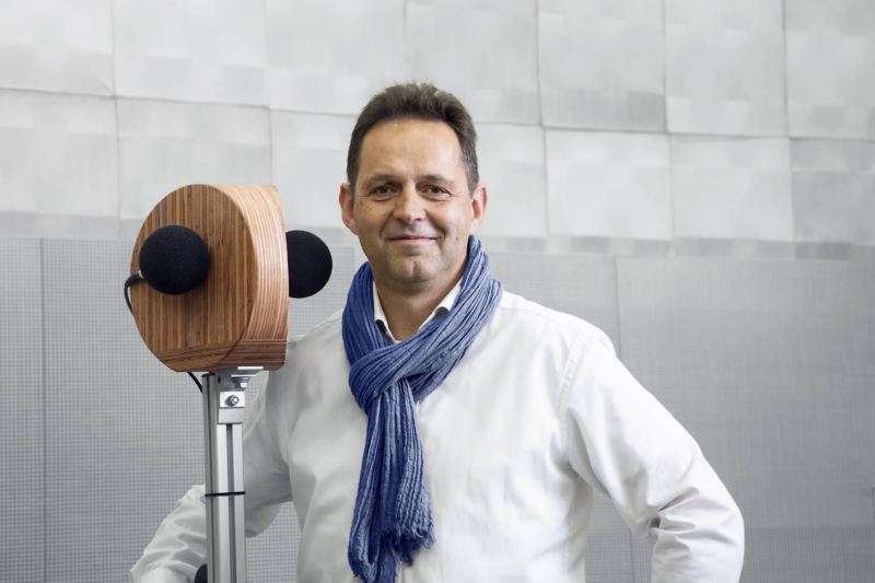 Dr. Ingo Hapke vom Volkswagen Akustikteam
