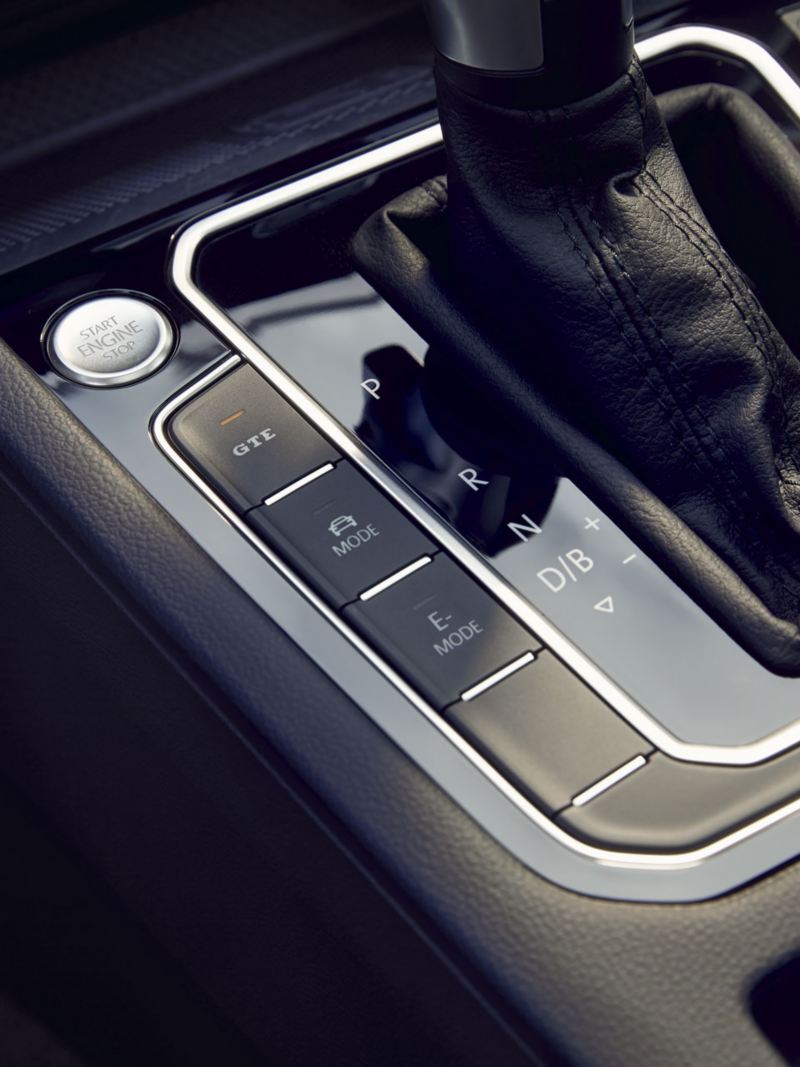 Detalle del panel de modos de conducción del Volkswagen Passat GTE Variant