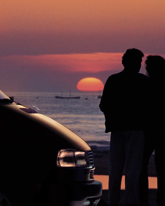 Volkswagen Utilitaires 30 ans California coucher de soleil