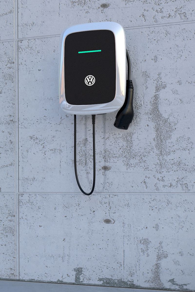 Ricarica di un'auto elettrica con Wallbox di Volkswagen