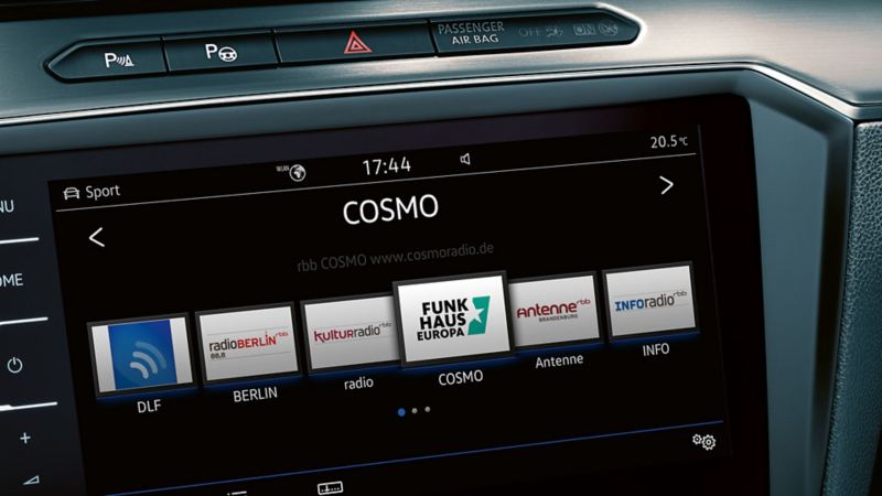 Image of the radio navigation system in the on-board computer of a VW Passat