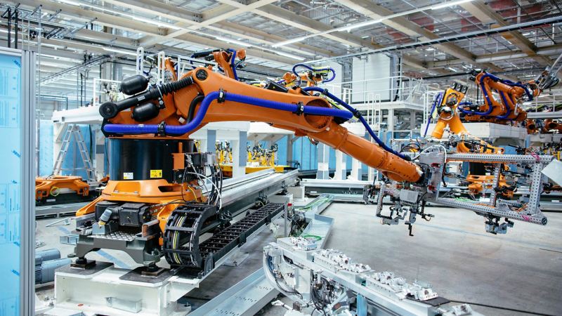New robots for the production of electric cars in Zwickau
