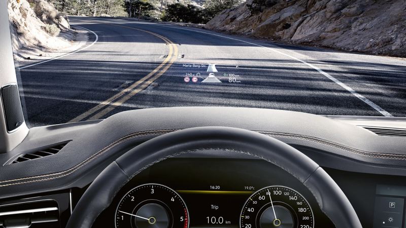 Head-up display projects speed and navigation information onto the windscreen